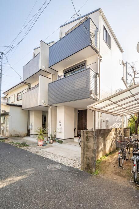 Private House In Quiet Neighborhood Easy Access To Shinjuku Apartment